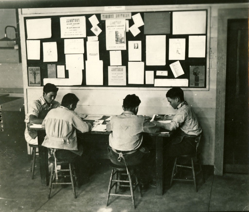 Sherman Students Working 1910+
